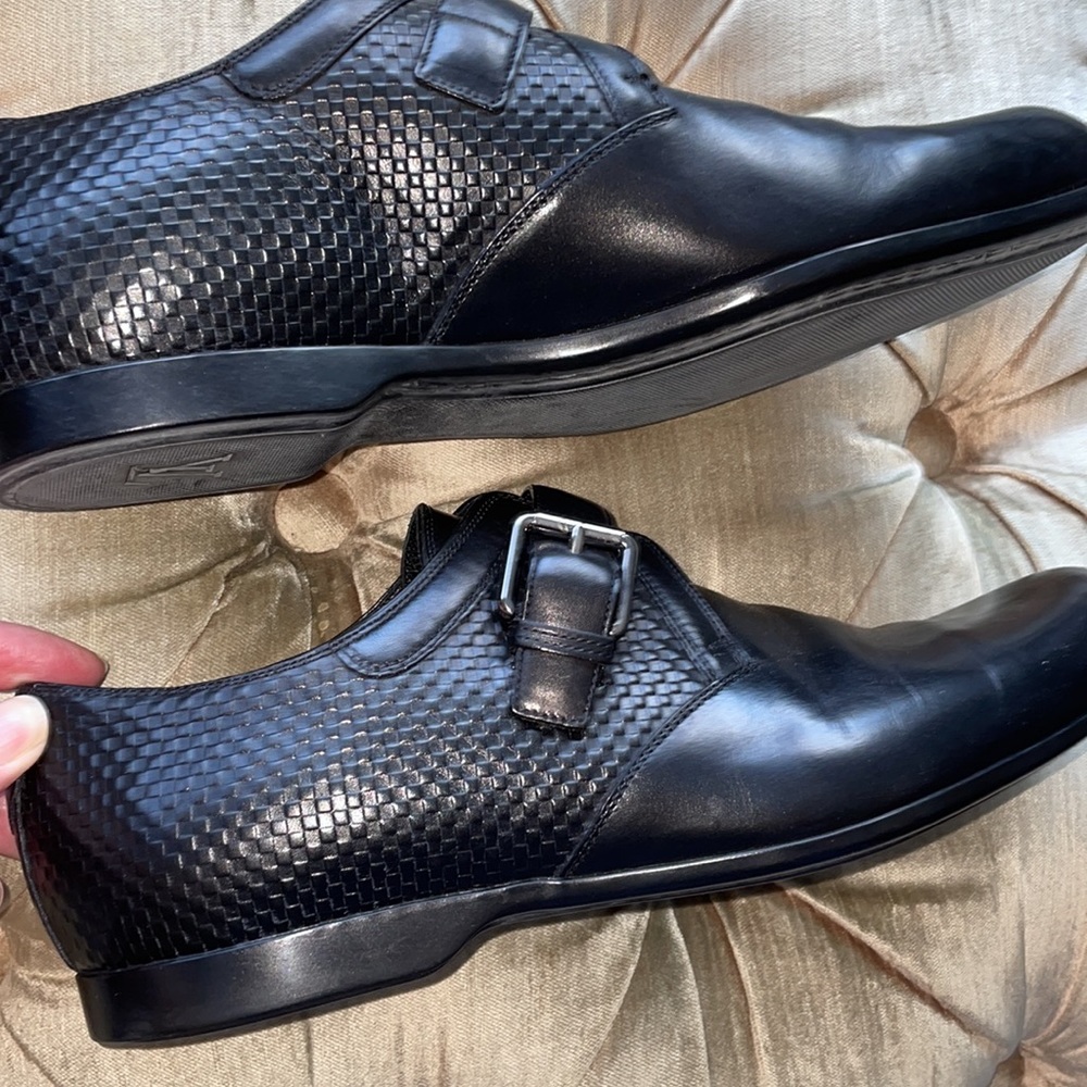 Authentic LV Black leather shoes - Picture 4 of 11